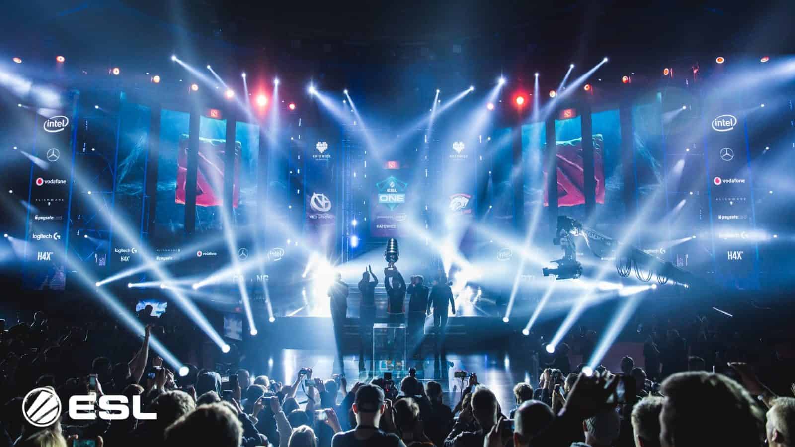 ESL extends Facebook Partnership Deal, Eyes Return to Twitch