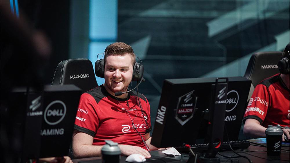 CSGO: Niko Embraces the AUG Meta and Dominates TYLOO