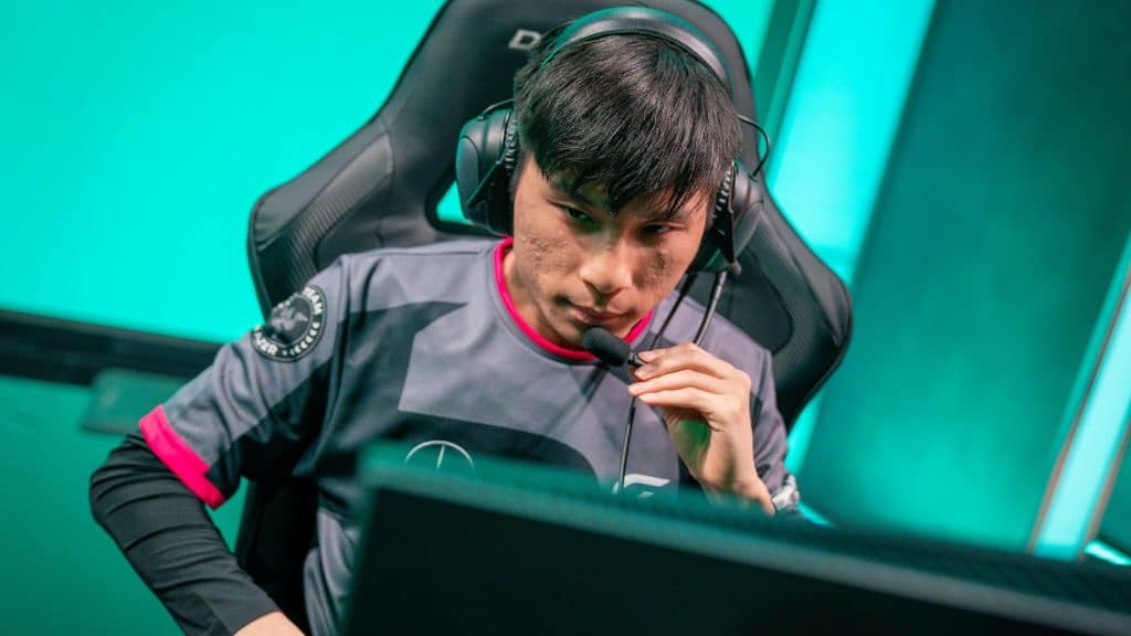 League of Legends: Schalke 04 Acquire Dreams for Support Position