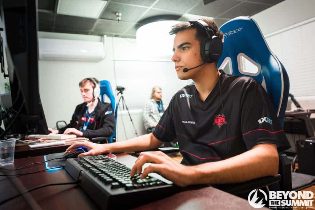 HellRaisers compete at Dota Summit 11