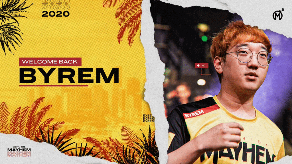 Seongjoo “Byrem” Lee on stage in his Florida Mayhem jersey