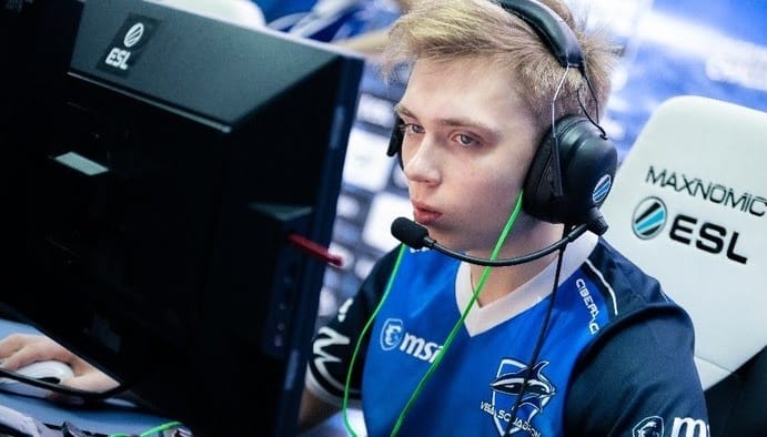 Dota 2: Gambit benches gpk