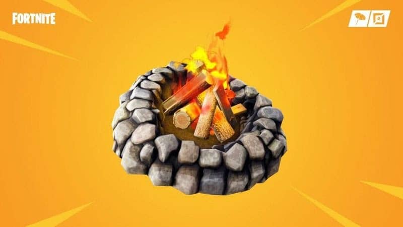 The deployable campfire, a round campfire made from stones with burning logs in its centre.