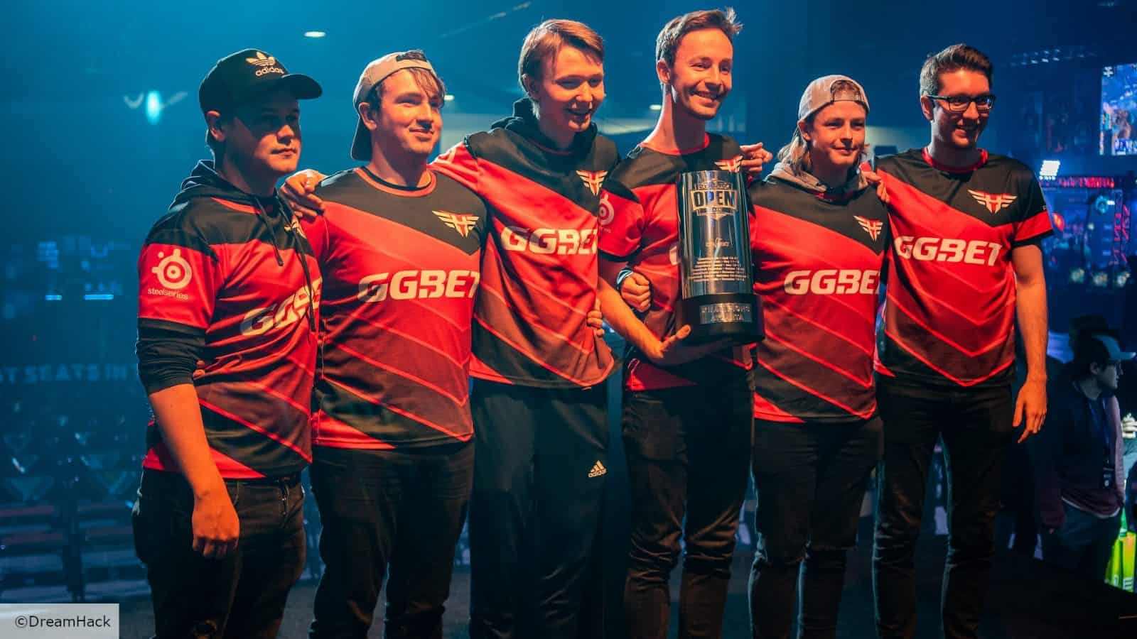 CS:GO: FunPlus Phoenix Confirms Heroic Signing