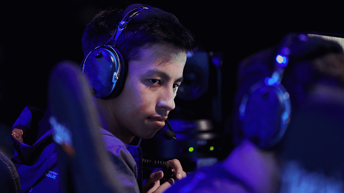 Brice “FDGod” Monsçavoir looks back at the camera after sitting down to compete