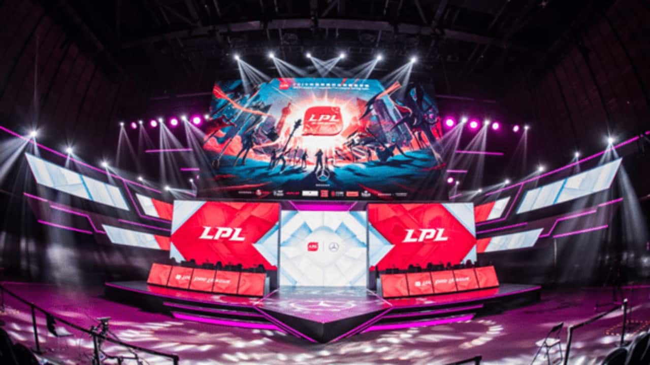 League of Legends China LPL stadium