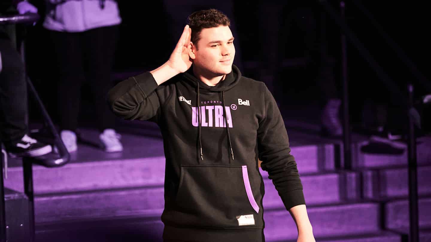 Methodz walks on stage, holding his hand to his ear, inciting the crowd to cheer at CDL Florida