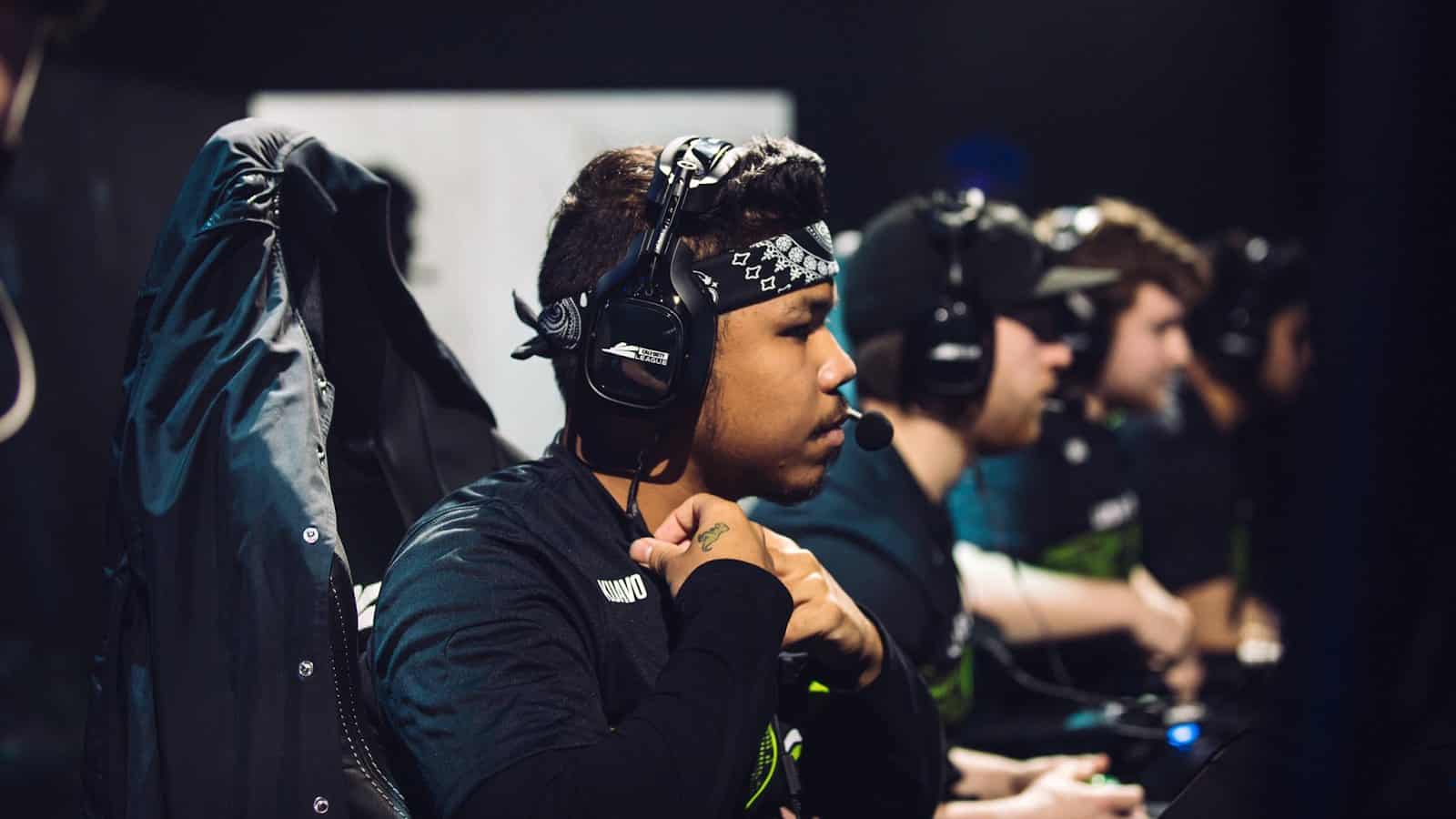 Kuavo sits watching his monitor waiting for game start at CDL Atlanta