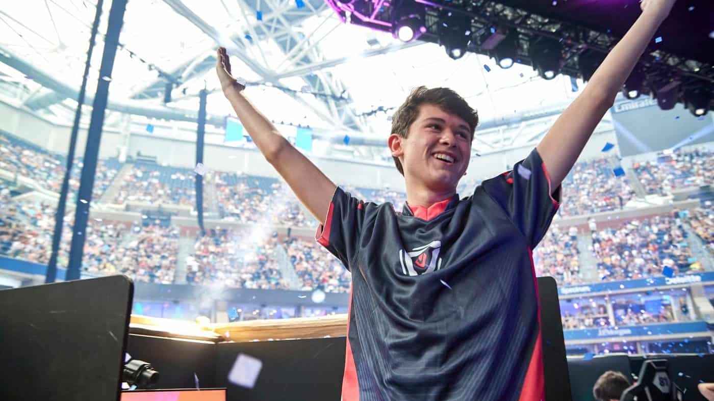 Fortnite: Bugha Signs With VaynerGaming Agency