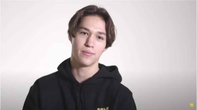 Pro Fortnite player RepulseGod in a black hoodie