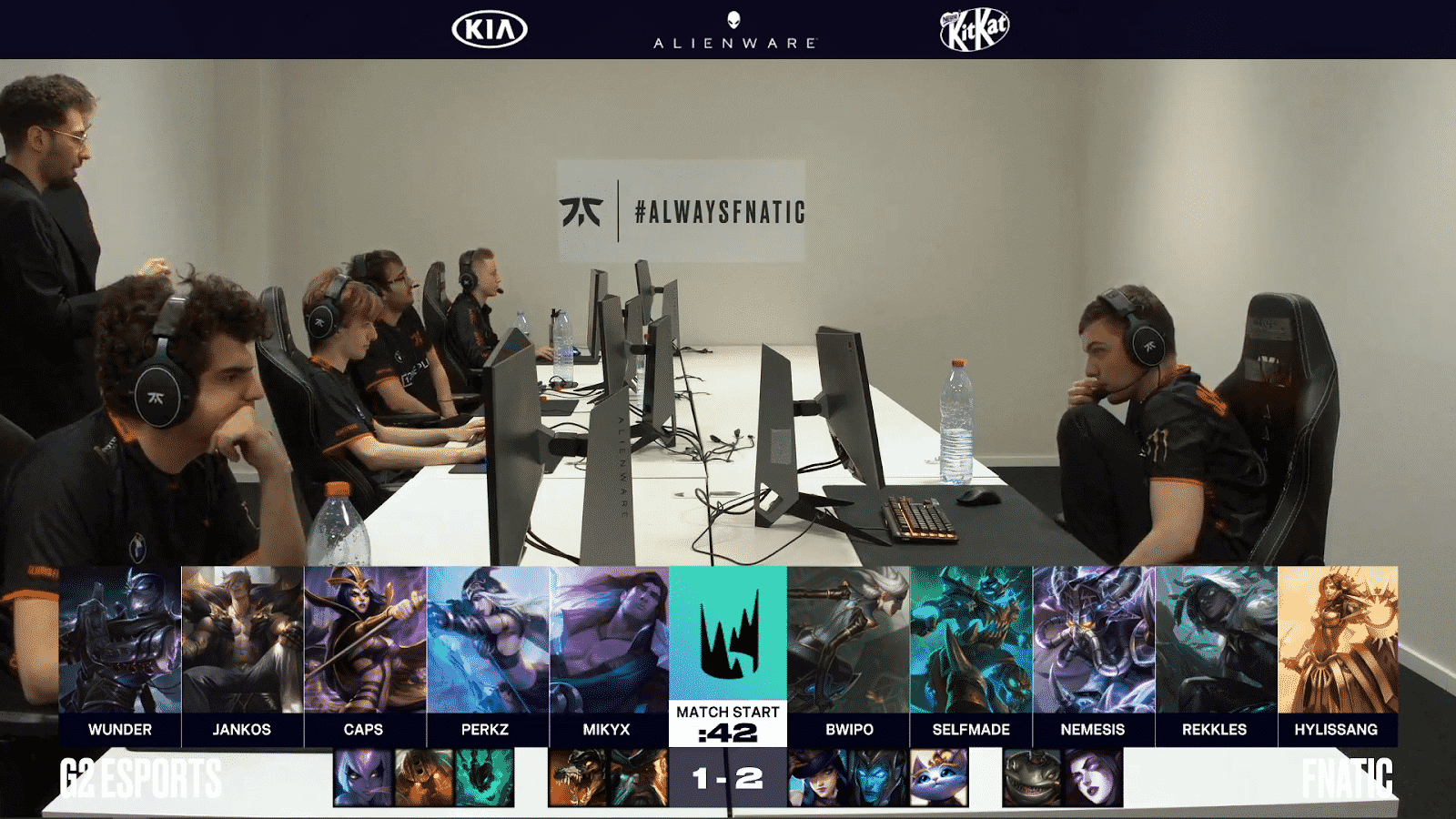 The Fnatic LEC team waiting for the LoL game to start with their game four draft with G2 beneath them