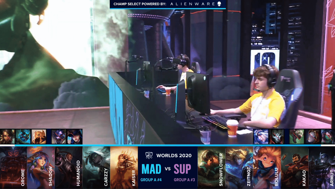 Carzzy and Kaiser on the Worlds 2020 stage with the MAD and SUP team drafts below