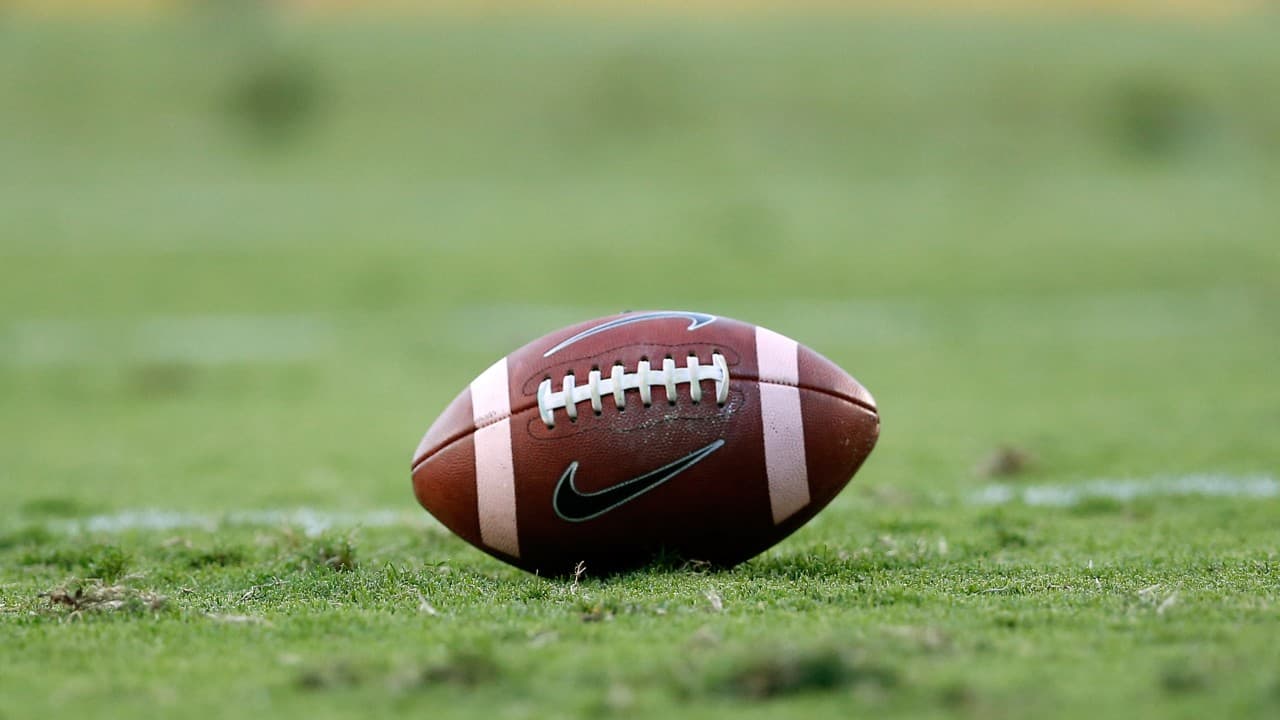 How Esports And NFL Fantasy Football Compare