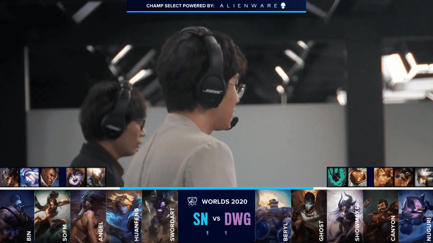 Two coaches prepare for a Worlds 2020 game with the Damwon vs Suning Game Three finals drafts below