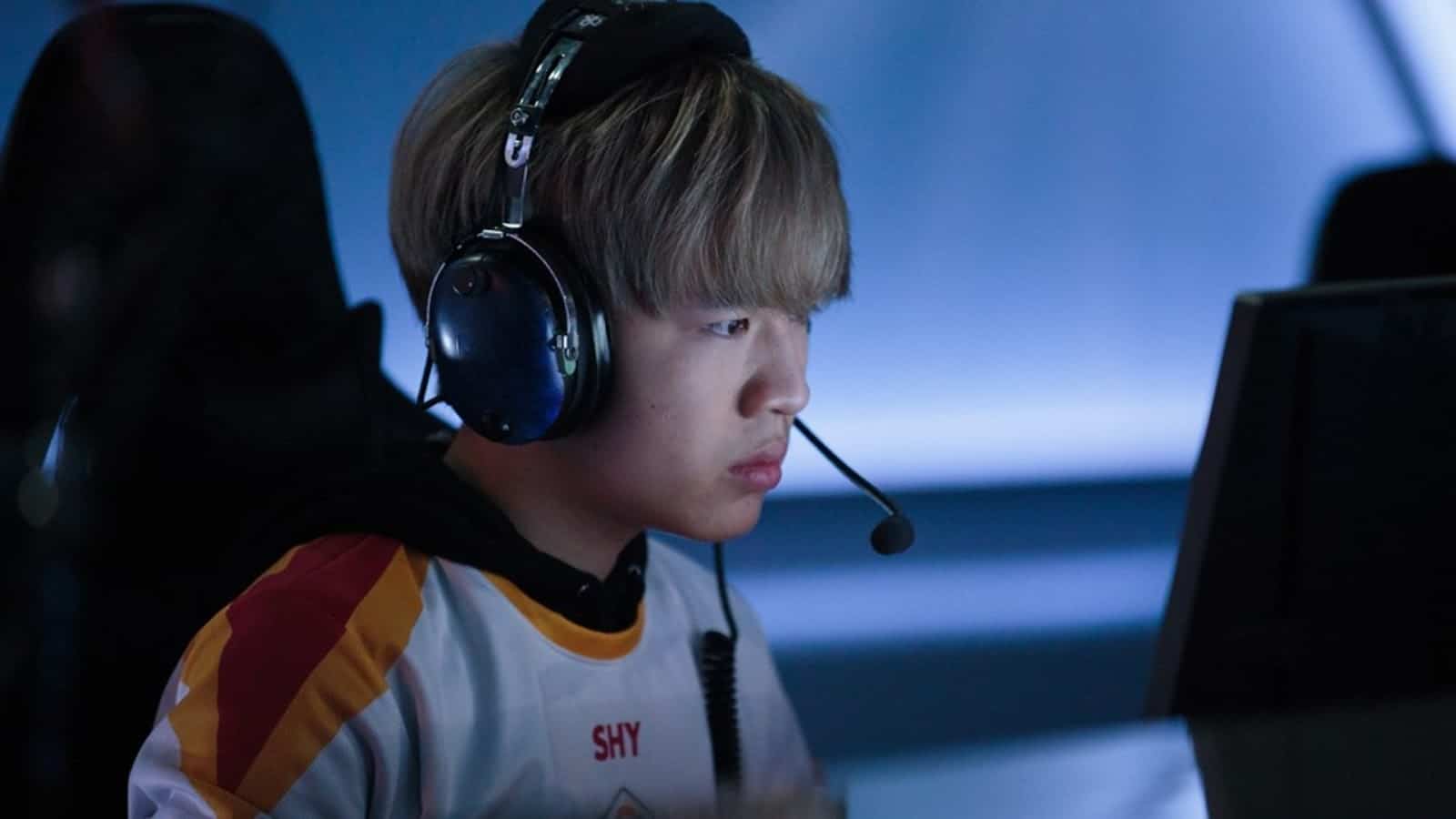 Overwatch League: Hangzhou Spark Signs Shy