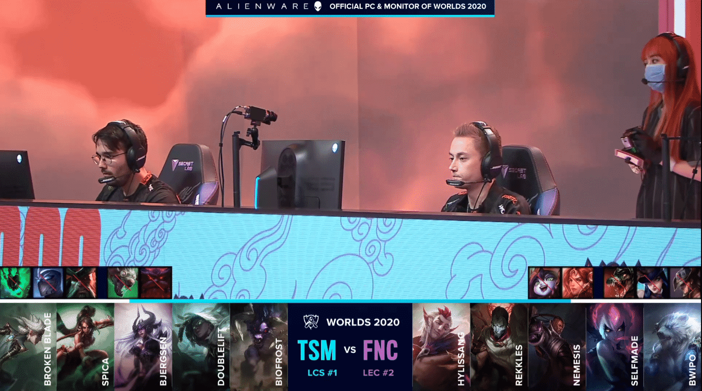Fnatic's Rekkles and Hylissang wait to hop into a Worlds 2020 match against TSM with the teams' drafts below