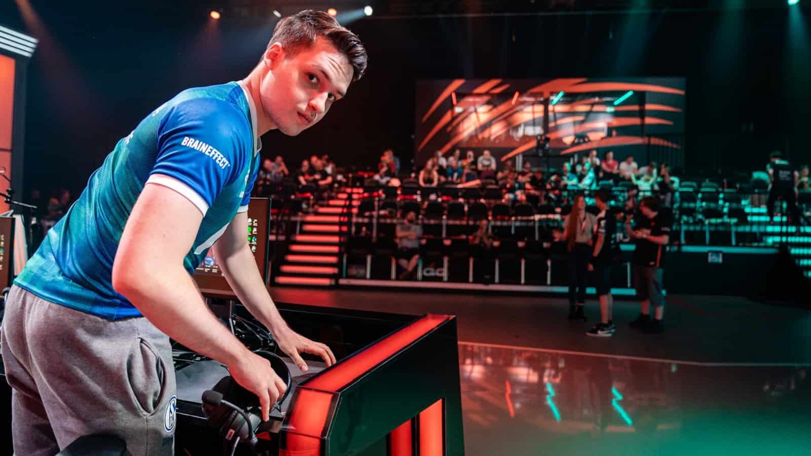LoL: Rogue Signs Odoamne, Promotes Trymbi From Academy
