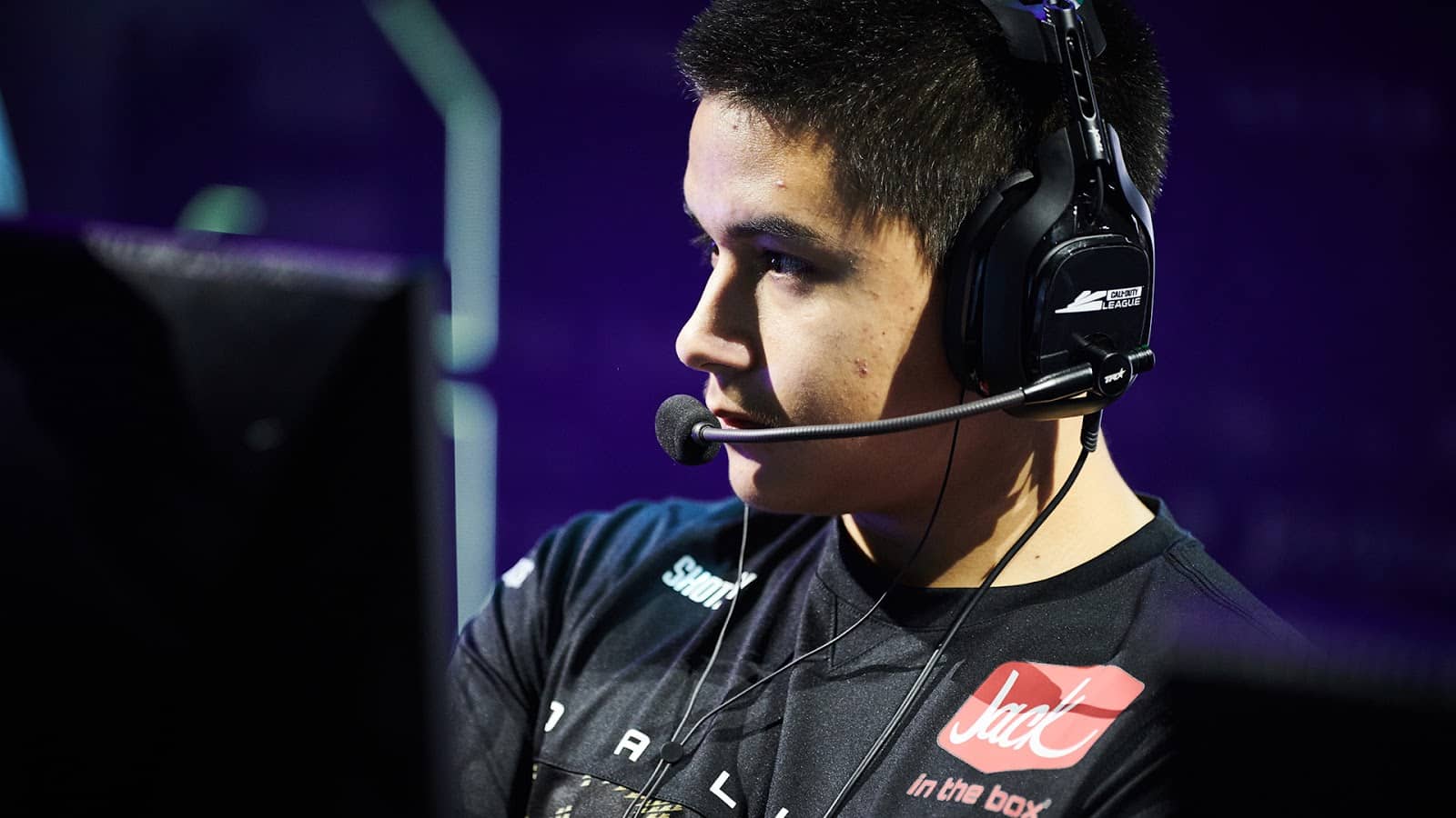 Anthony “Shotzzy” Cuevas-Castro watches his screen during a live CDL match