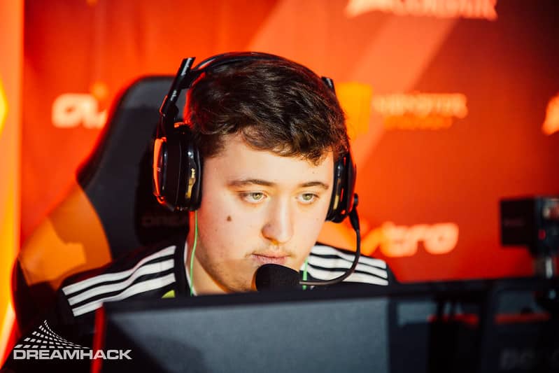 Mathieu 'ZywOo' Herbaut behind the monitor during the DreamHack Open in 2018