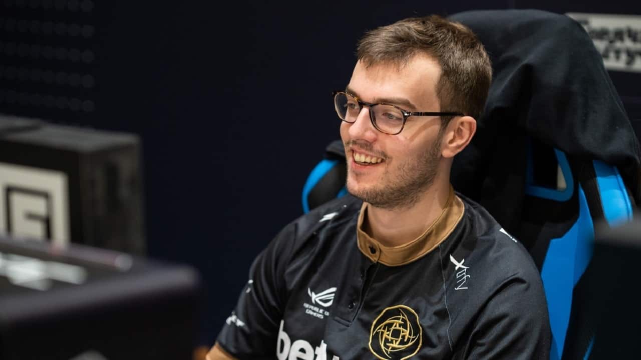 Dota 2: BoraNija Leaves Mudgolems