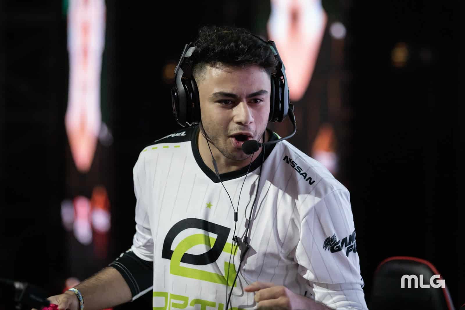 Brandon “Dashy” Otell makes a call into the mic while playing a match for OpTic Chicago