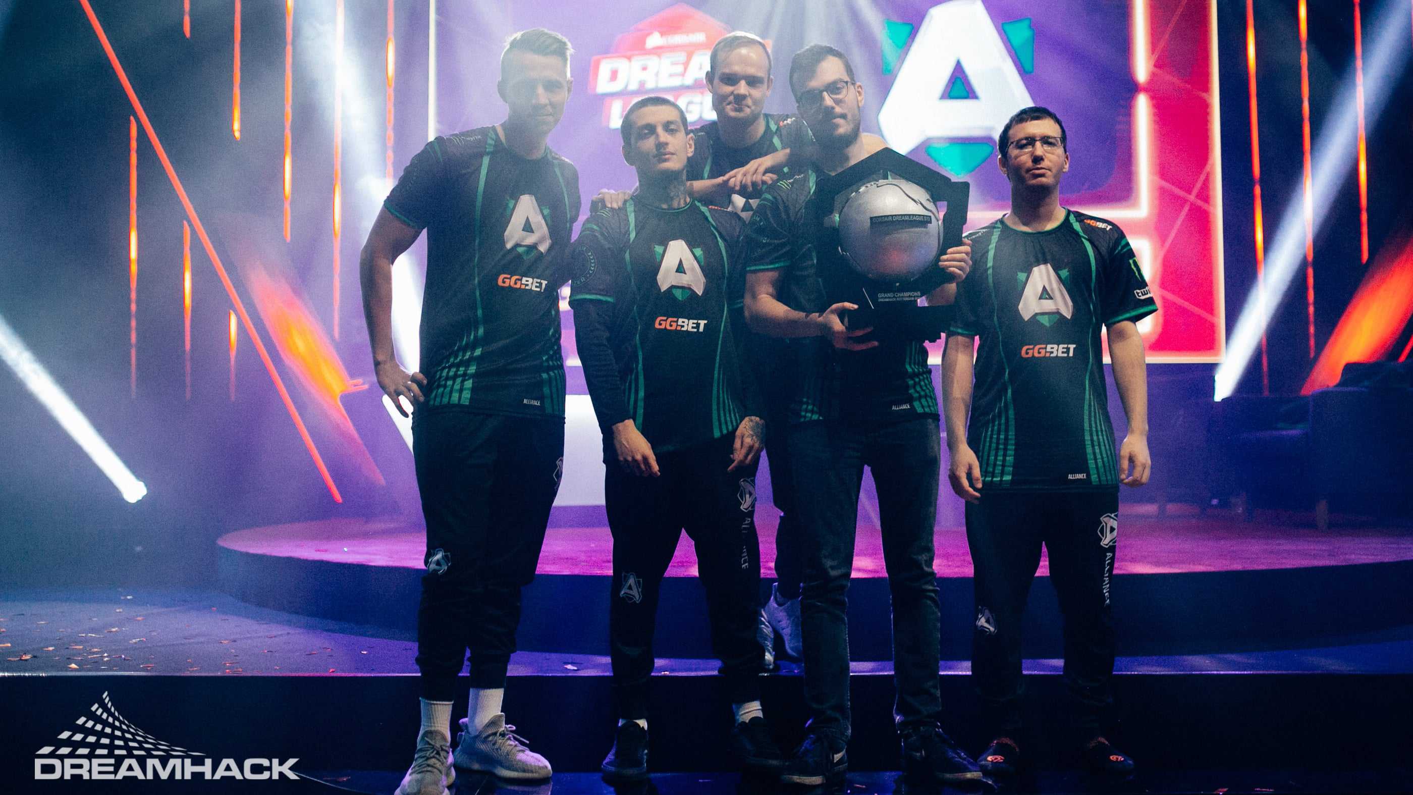 The DreamHack Season 12 Alliance squad stand on stage with their trophy