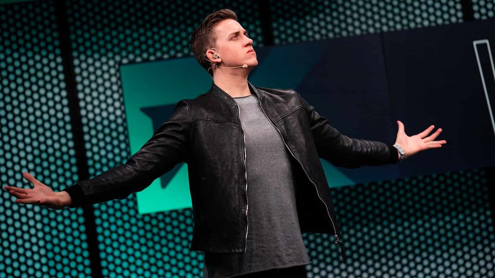 LoL: LEC Caster Ender To Leave LEC Broadcast, Move Back to LA