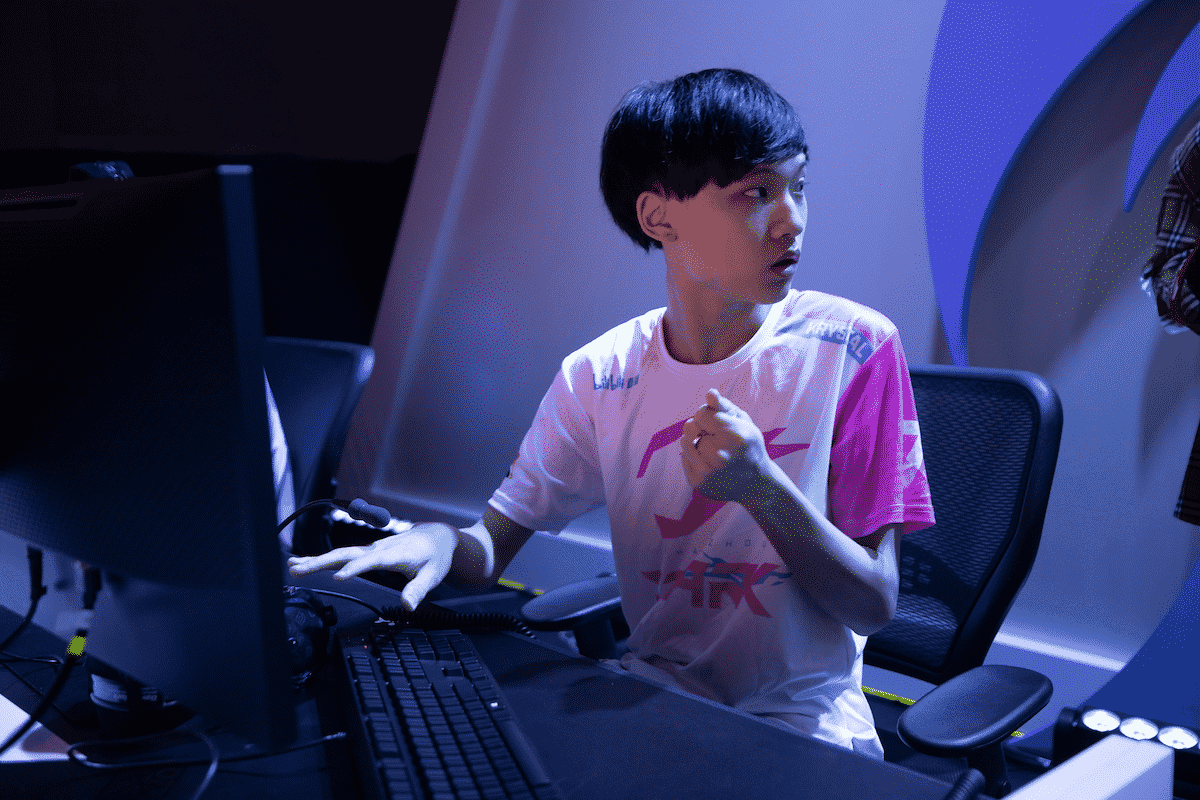 Cai "Krystal" Shilong during his time playing for the Hangzhou Spark