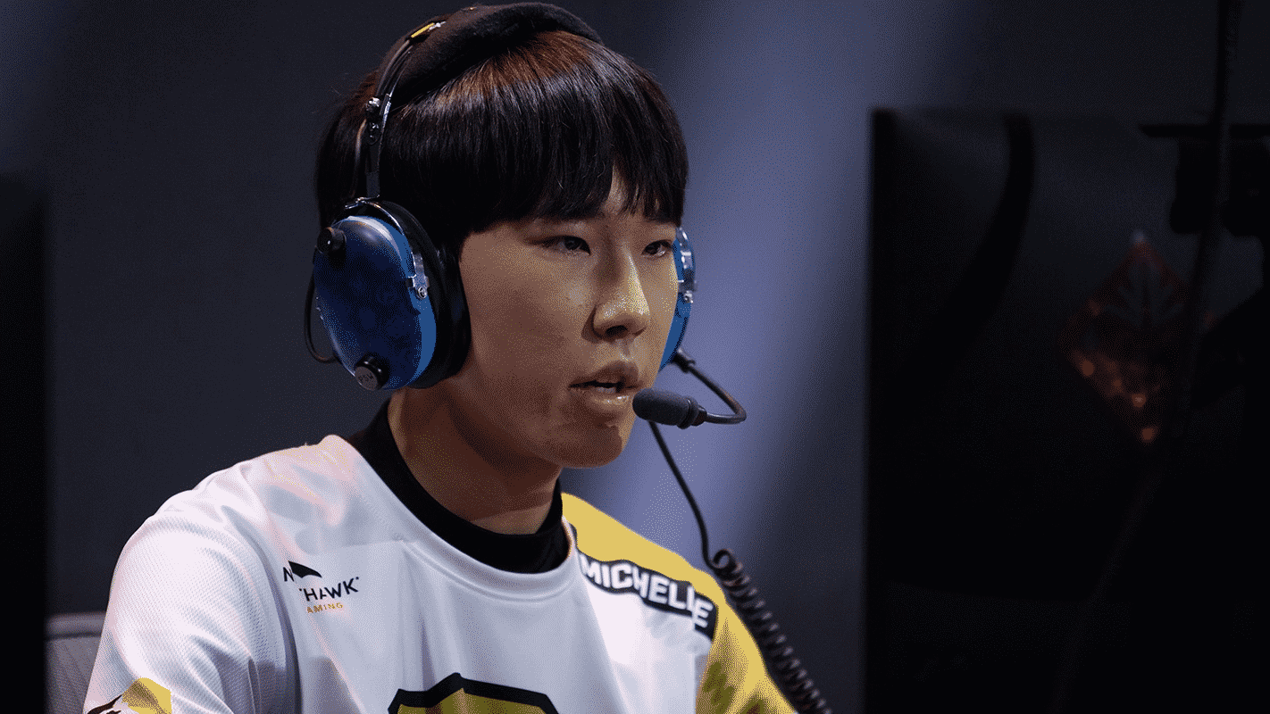 Min-hyuk "Michelle" Choi competes in a live game of the Overwatch League
