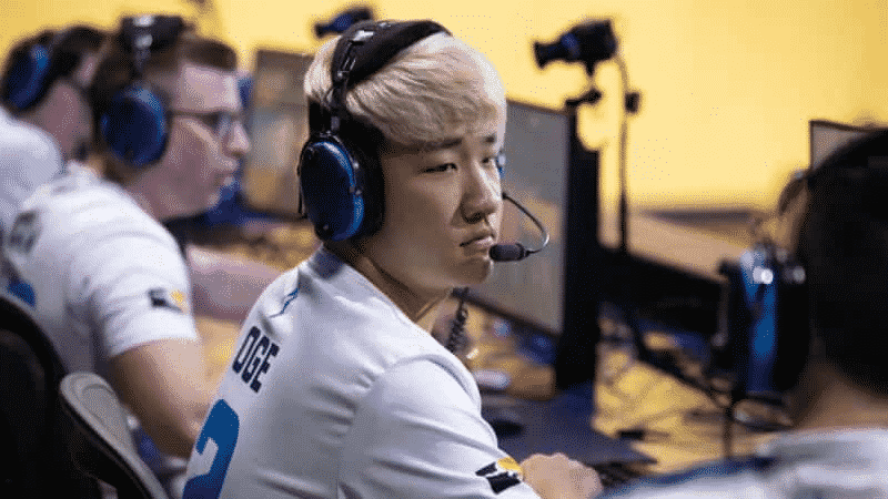 Min-seok "OGE" Son during his time competing with the Dallas Fuel