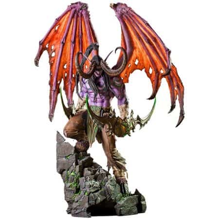 A statue of the demon Illidan from World of Warcraft's The Burning Crusade Classic.