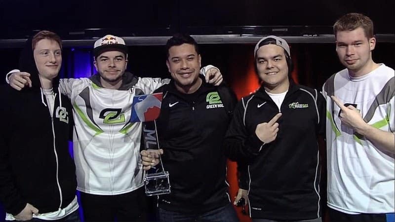 Former OpTic Gaming player Nadeshot poses with fellow teammates after a tournament win.