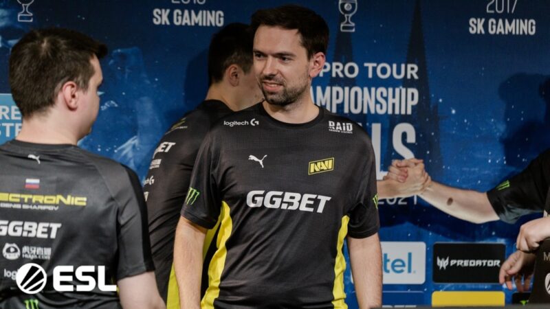 Andrei "B1ad3" Horodenskyi walks on stage during the World Pro Tour Championships