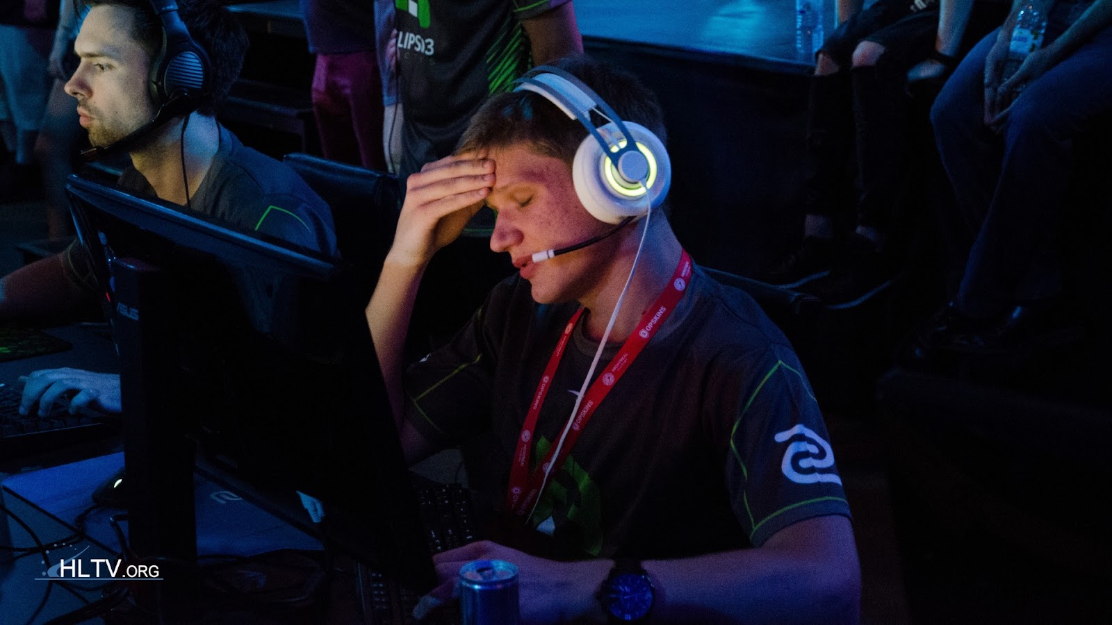 Oleksandr "s1mple" Kostyliev rests his forehead in his hand during a break between games