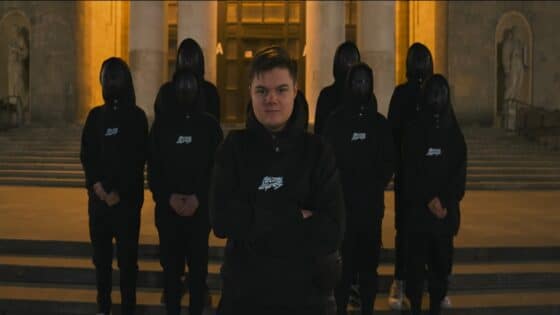 Fortnite: FNCS Winner Kami Joins Become Legends