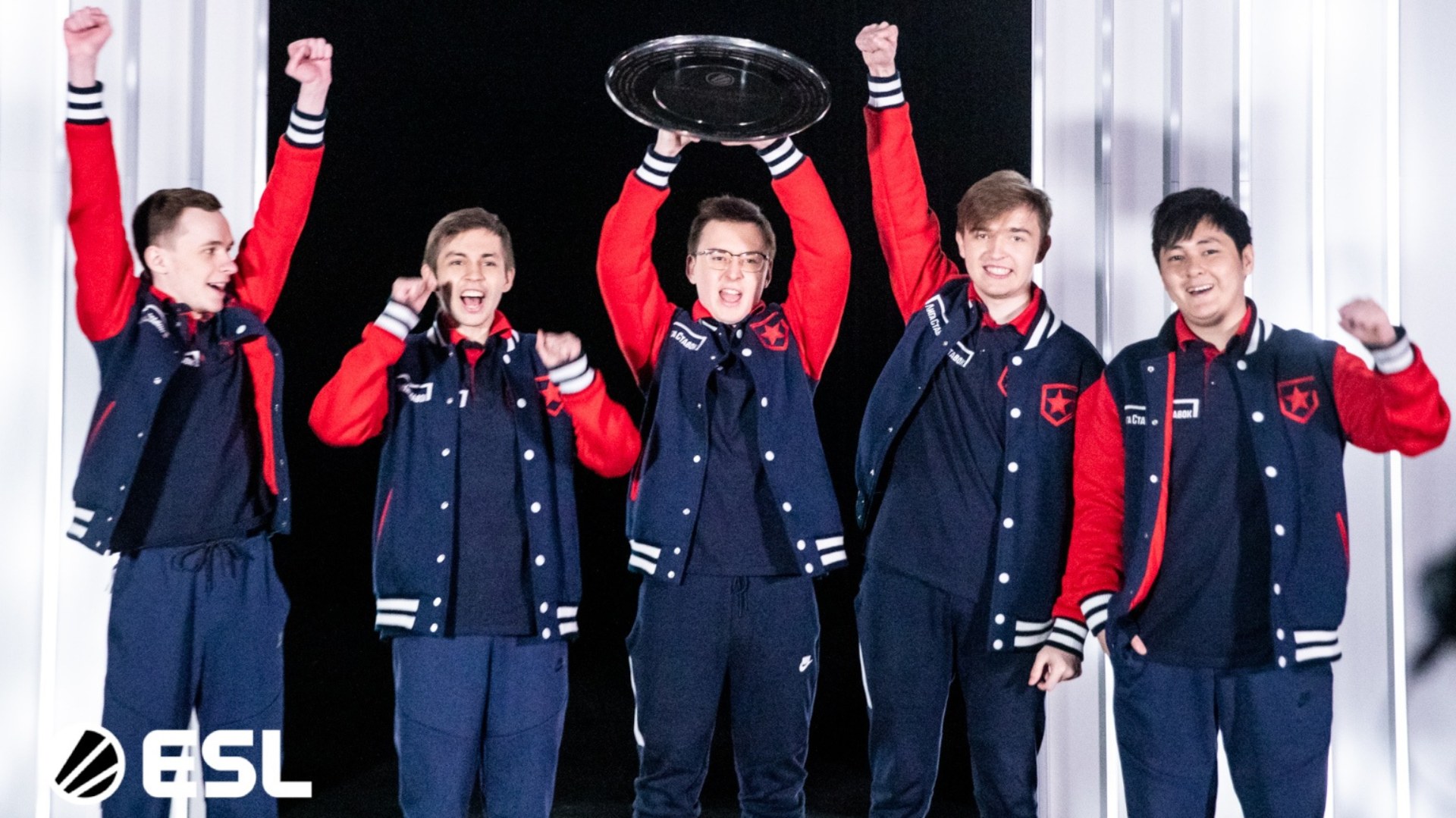 Gambit Esports lifting the IEM Summer trophy in 2021.