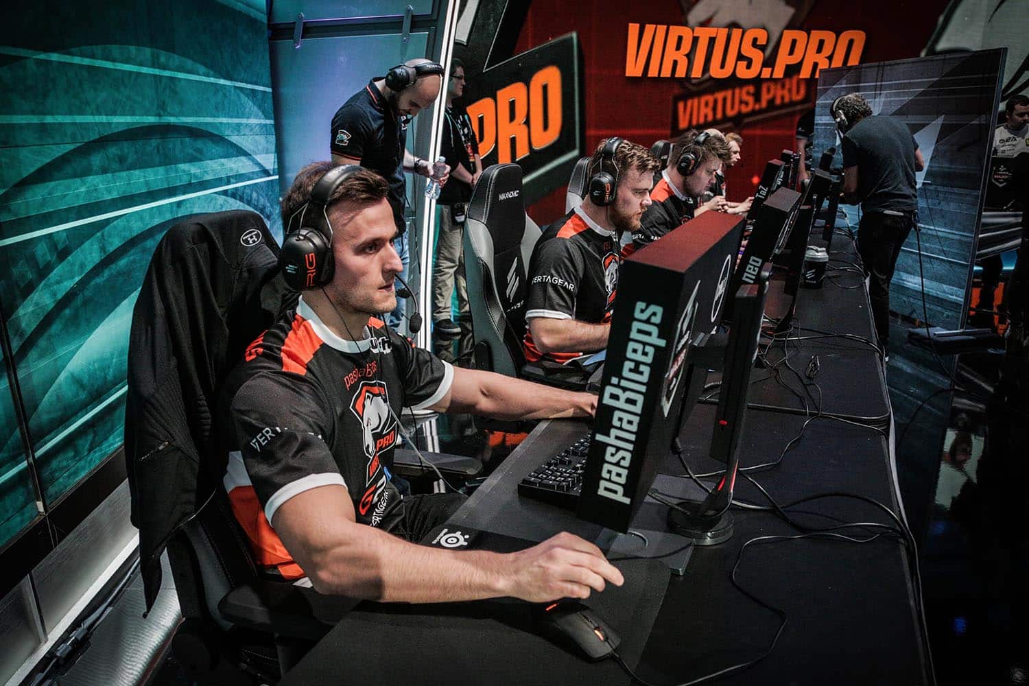 Virtus Pro on stage 2017 ELeague Major