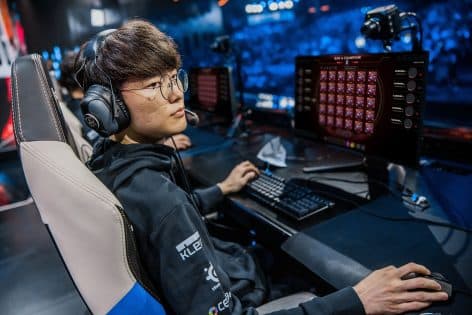 Worlds 2022 Knockout Stage: T1 vs RNG Recap