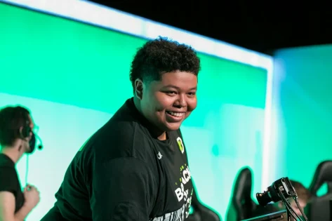 Capsidal Fills in for Kenny on LA Thieves for Major 2 Qualifiers