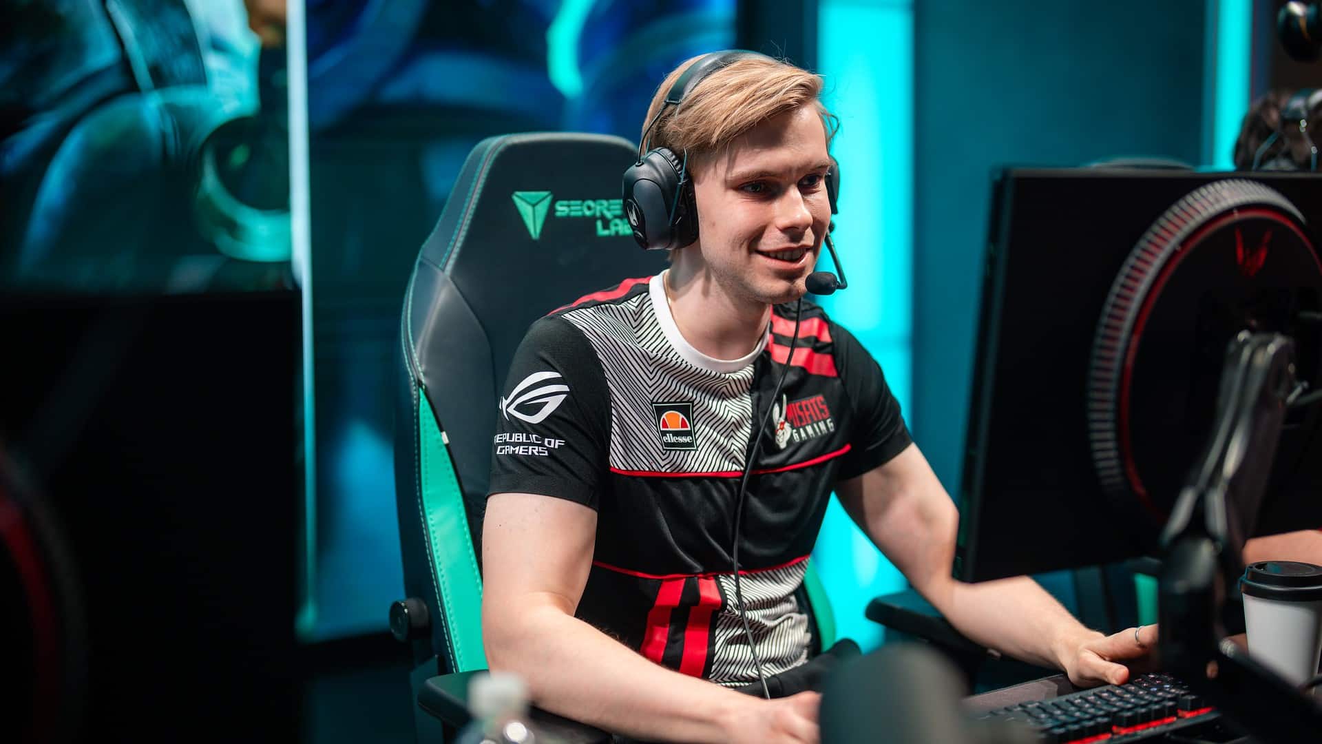 Team Vitality ADC Neon