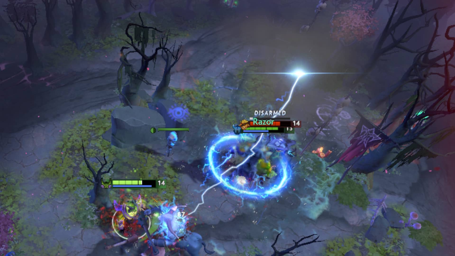 Razor uses Plasma Field to slow enemies while teaming up with Pugna