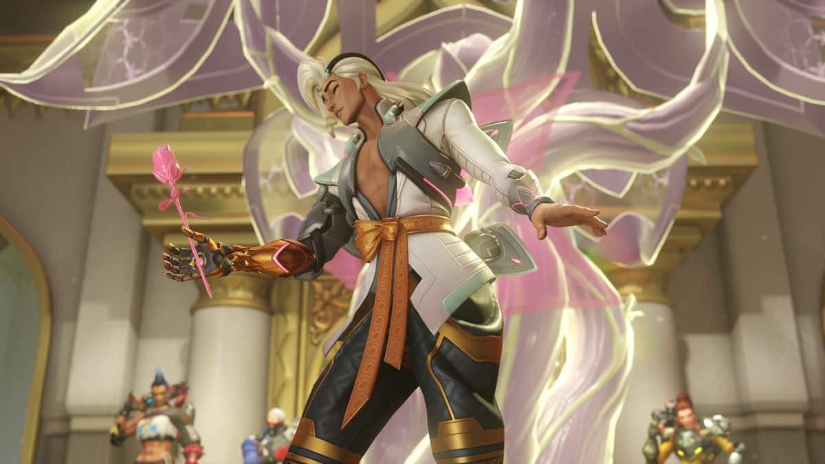 lifeweaver-holding-a-flower