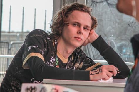 Dota 2: The Carries At The International 12 And Their Signature Heroes #1