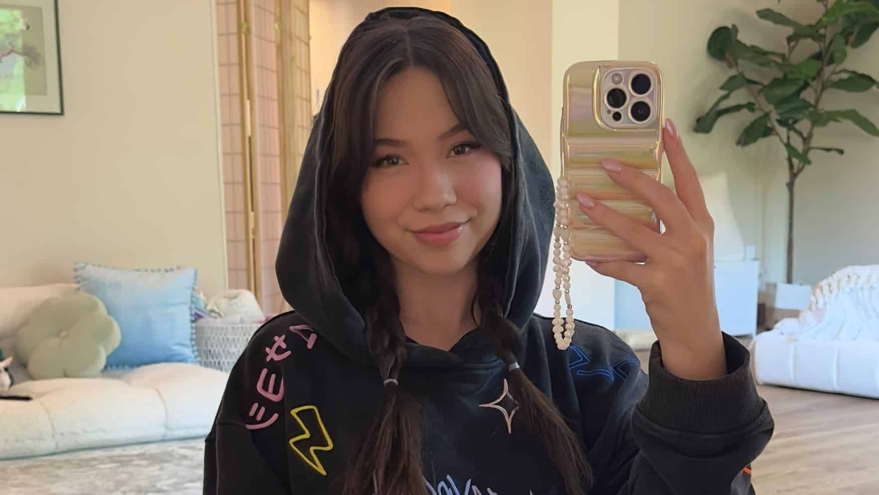 Female Valorant Streamer