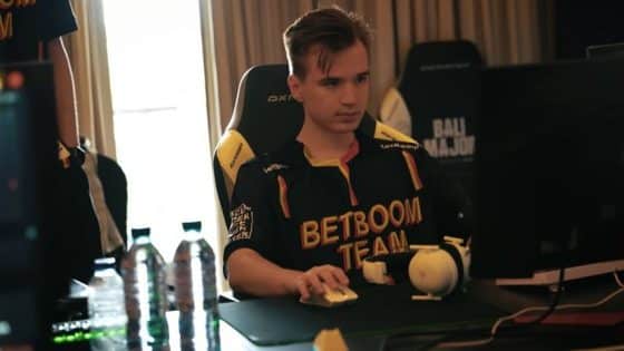 Pure Suspended, Resolut1on To Step In