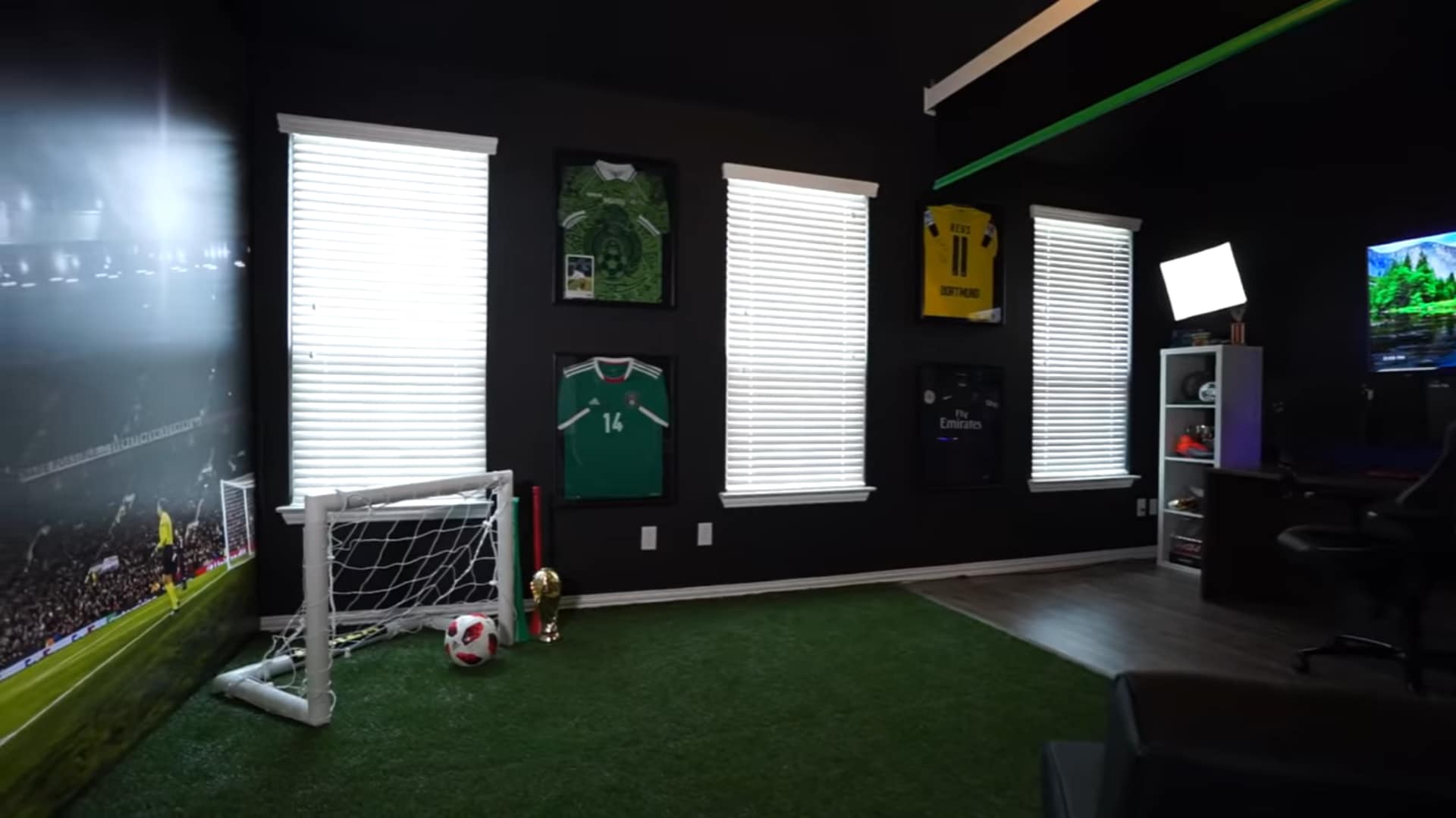 The Top 5 Streamers With The Best Backdrops In 2023!