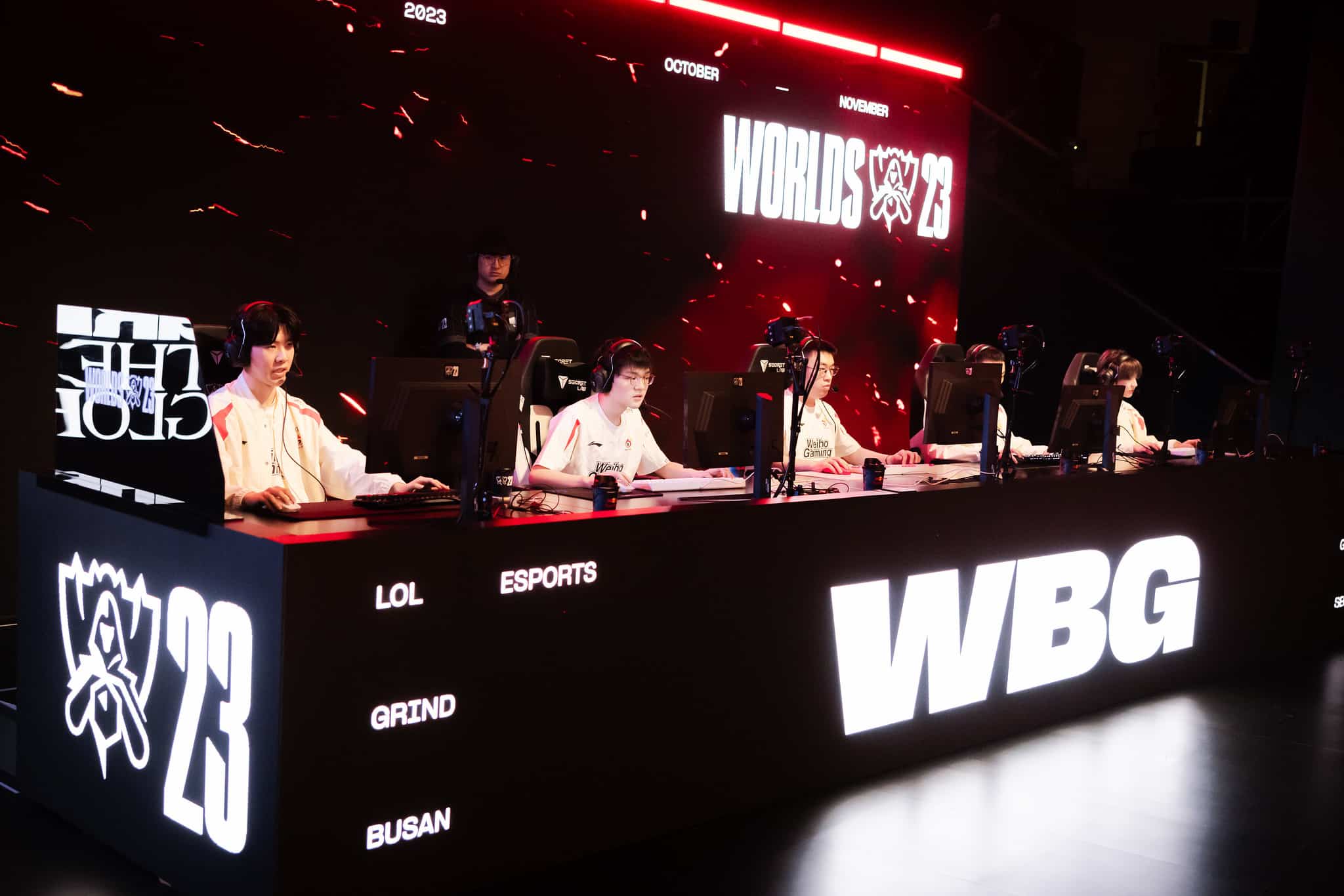 KT Rolster vs Weibo Gaming