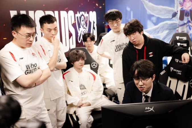 Fnatic vs Weibo Gaming