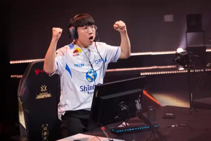 Best Valorant Entry Fragger from APAC - BuZz of DRX