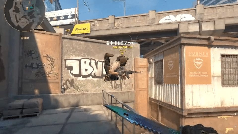 New Counter-Strike 2 Bug Causes Players to Crouch In an Interesting Way